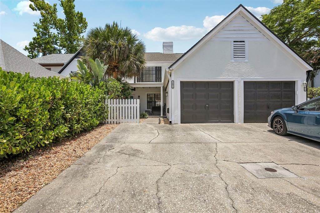 Под контрактом: $336,000 (2 спален, 2 ванн, 1440 Квадратных фут)