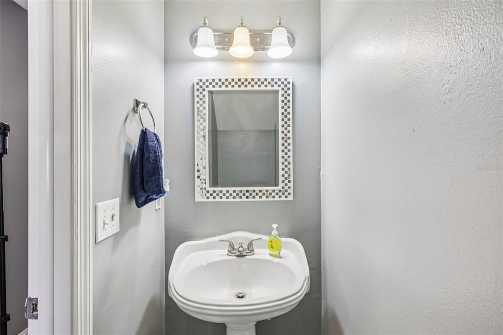 Под контрактом: $336,000 (2 спален, 2 ванн, 1440 Квадратных фут)