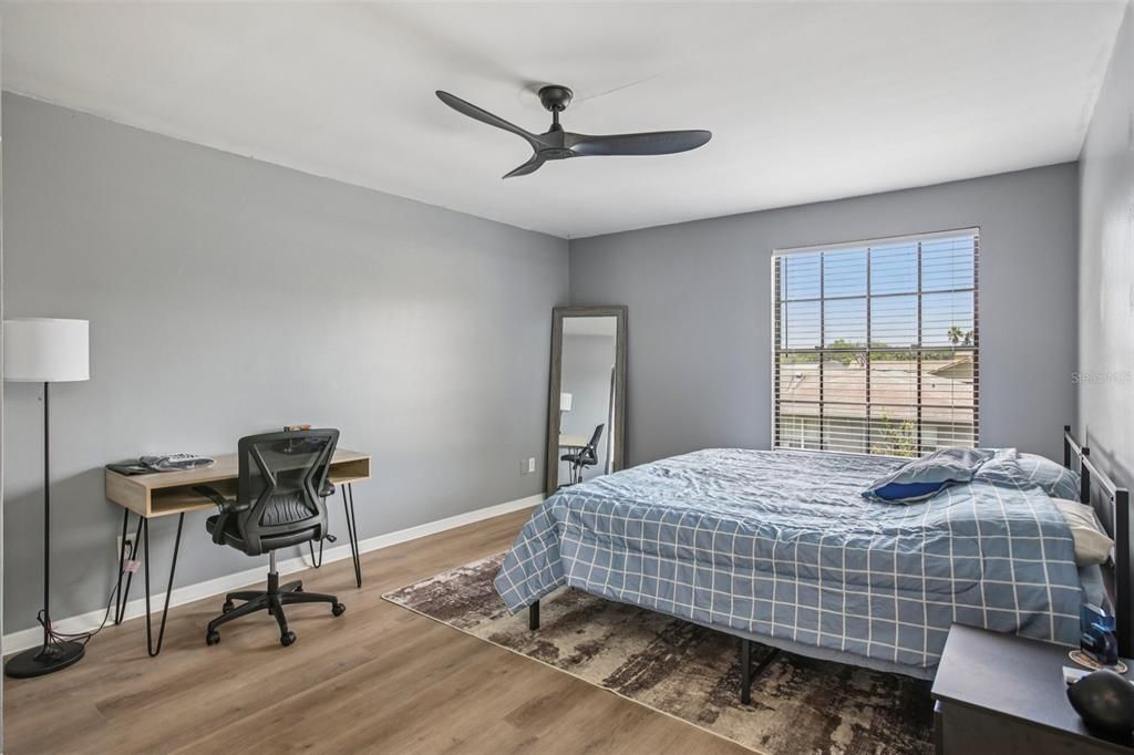 Под контрактом: $336,000 (2 спален, 2 ванн, 1440 Квадратных фут)