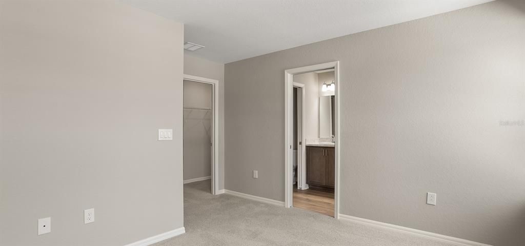 На продажу: $244,990 (3 спален, 2 ванн, 1604 Квадратных фут)