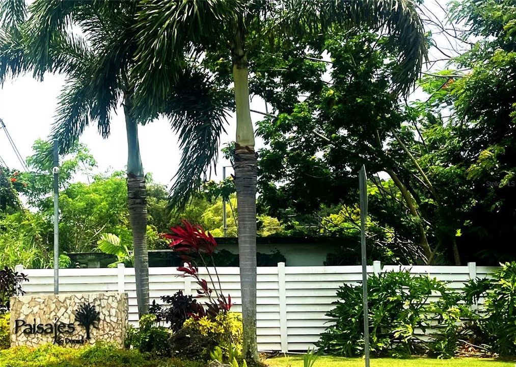 For Rent: $2,500 (3 beds, 2 baths, 1800 Square Feet)