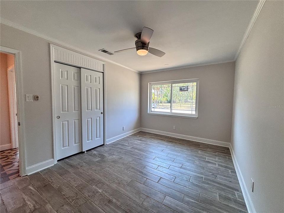 合同活跃: $499,000 (4 贝兹, 3 浴室, 3644 平方英尺)