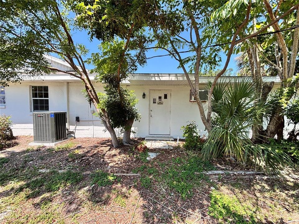 合同活跃: $499,000 (4 贝兹, 3 浴室, 3644 平方英尺)