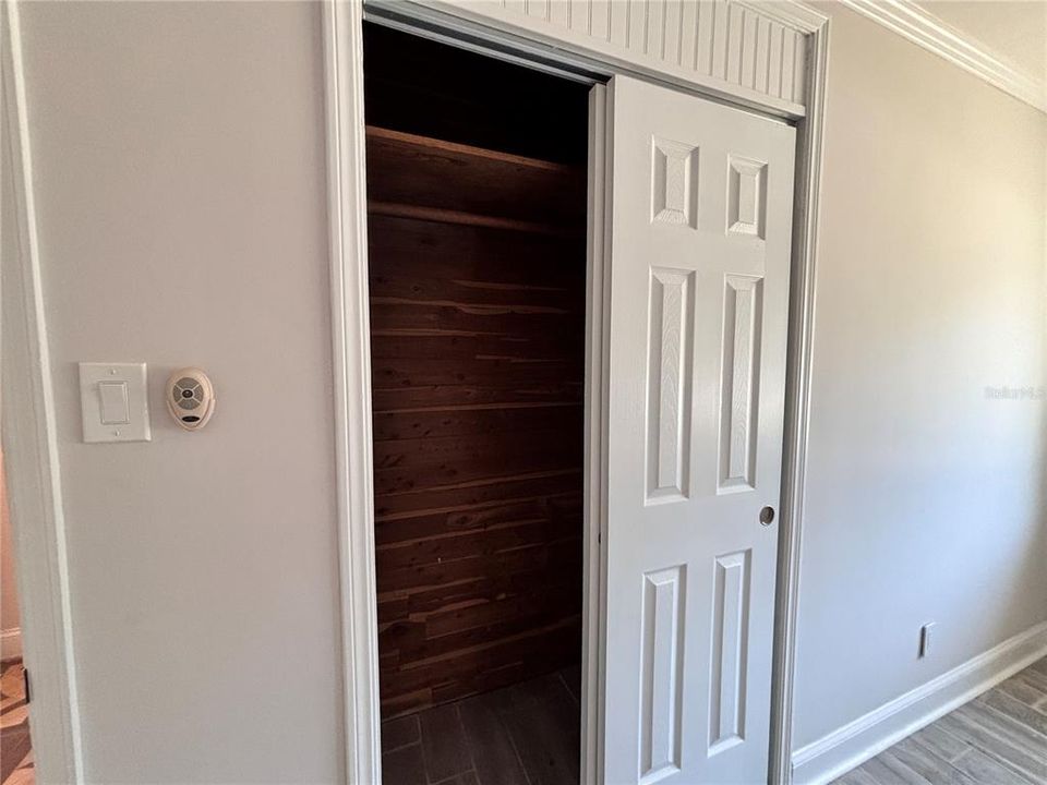 合同活跃: $499,000 (4 贝兹, 3 浴室, 3644 平方英尺)