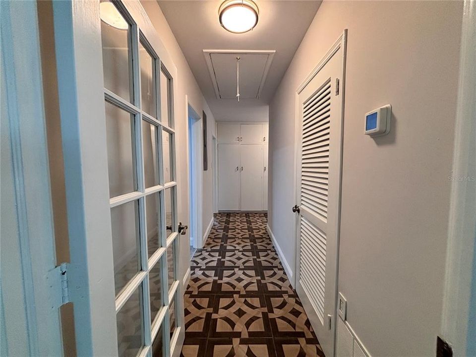 合同活跃: $499,000 (4 贝兹, 3 浴室, 3644 平方英尺)