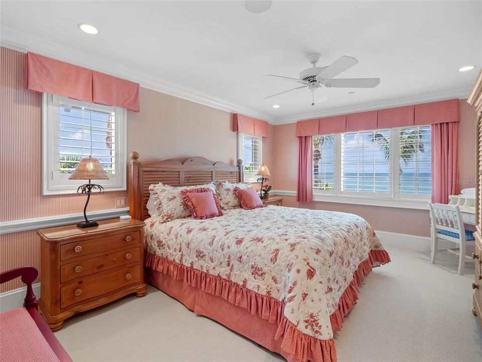 For Sale: $16,900,000 (5 beds, 6 baths, 5837 Square Feet)