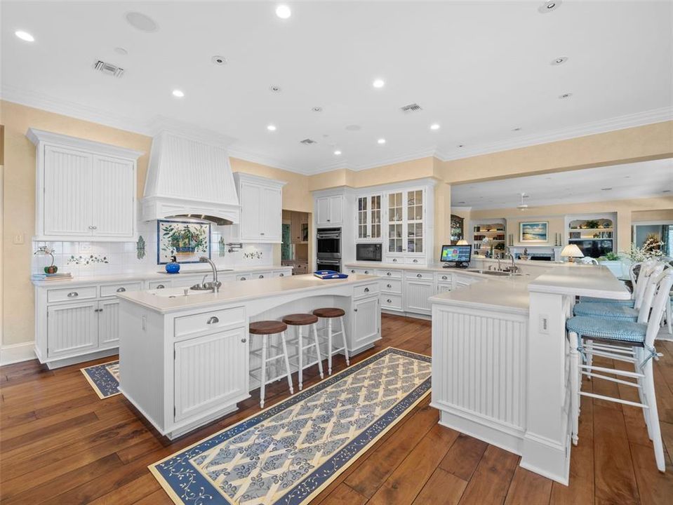 For Sale: $16,900,000 (5 beds, 6 baths, 5837 Square Feet)