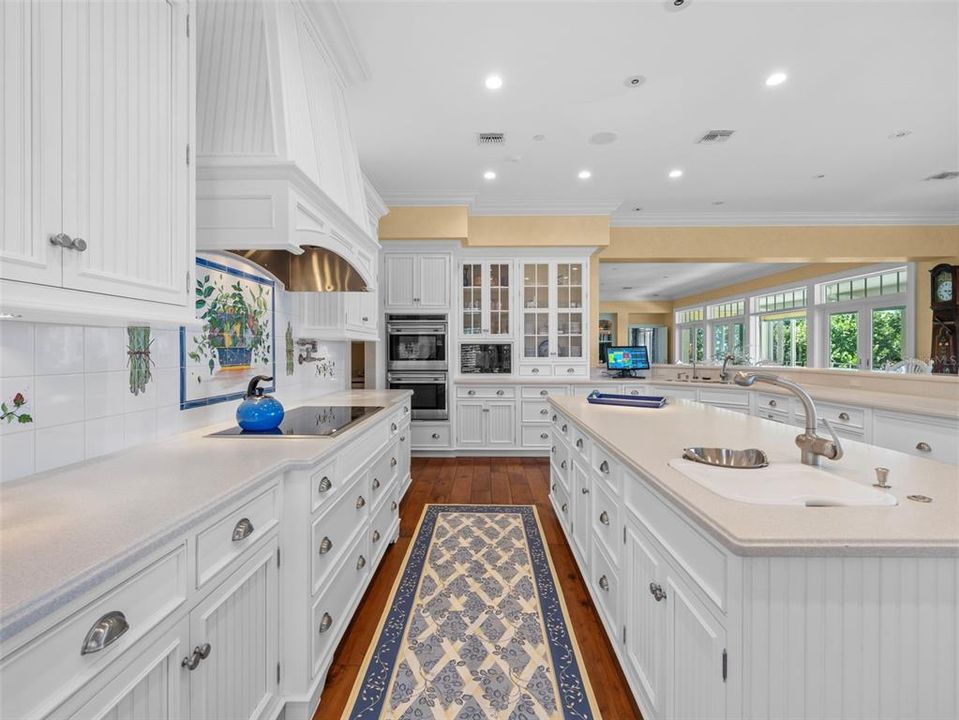 For Sale: $16,900,000 (5 beds, 6 baths, 5837 Square Feet)