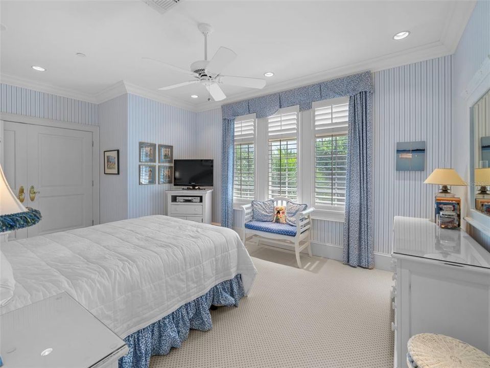 For Sale: $16,900,000 (5 beds, 6 baths, 5837 Square Feet)