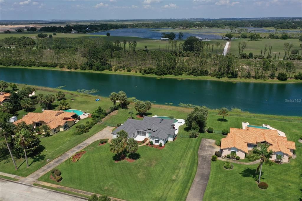 На продажу: $665,000 (3 спален, 3 ванн, 1737 Квадратных фут)