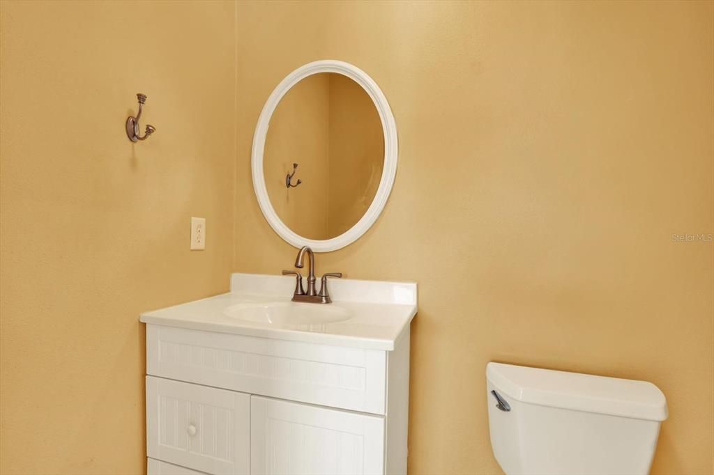 Activo con contrato: $699,000 (4 camas, 2 baños, 2540 Pies cuadrados)