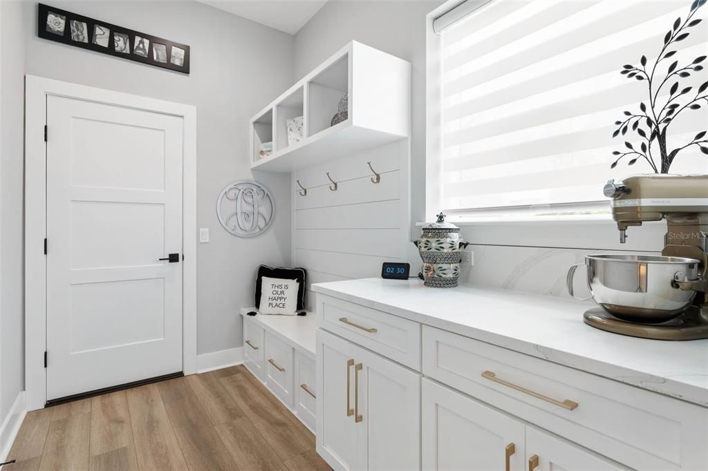 For Sale: $1,299,000 (3 beds, 2 baths, 2528 Square Feet)