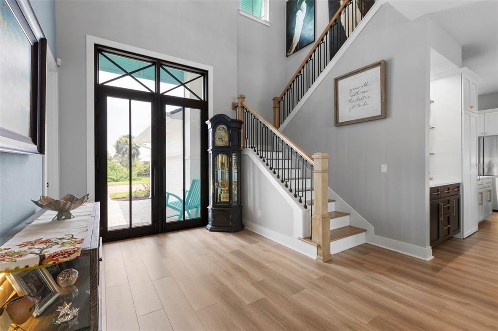 For Sale: $1,299,000 (3 beds, 2 baths, 2528 Square Feet)