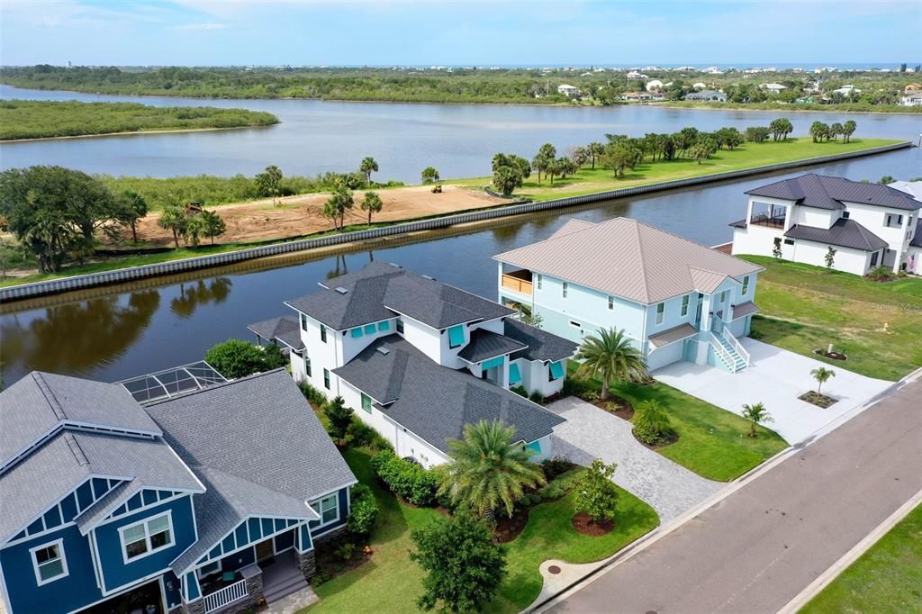 For Sale: $1,299,000 (3 beds, 2 baths, 2528 Square Feet)