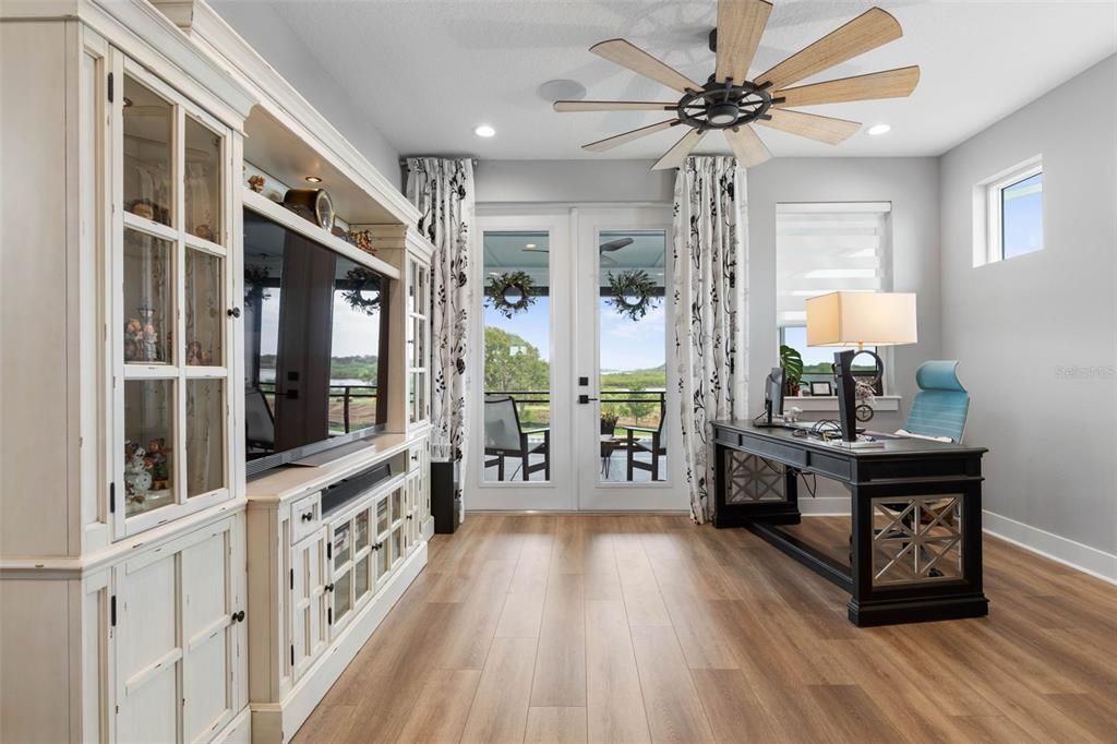 For Sale: $1,299,000 (3 beds, 2 baths, 2528 Square Feet)