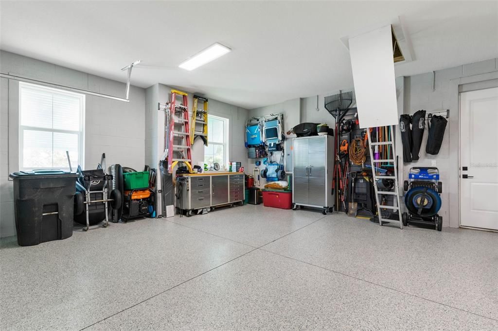 For Sale: $1,299,000 (3 beds, 2 baths, 2528 Square Feet)