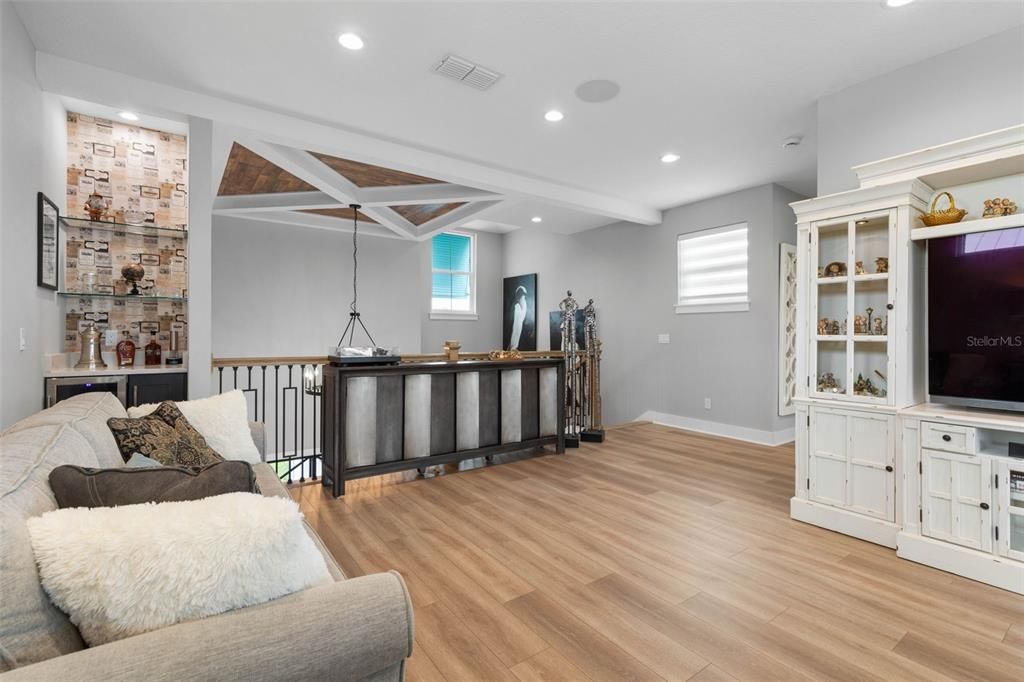 For Sale: $1,299,000 (3 beds, 2 baths, 2528 Square Feet)