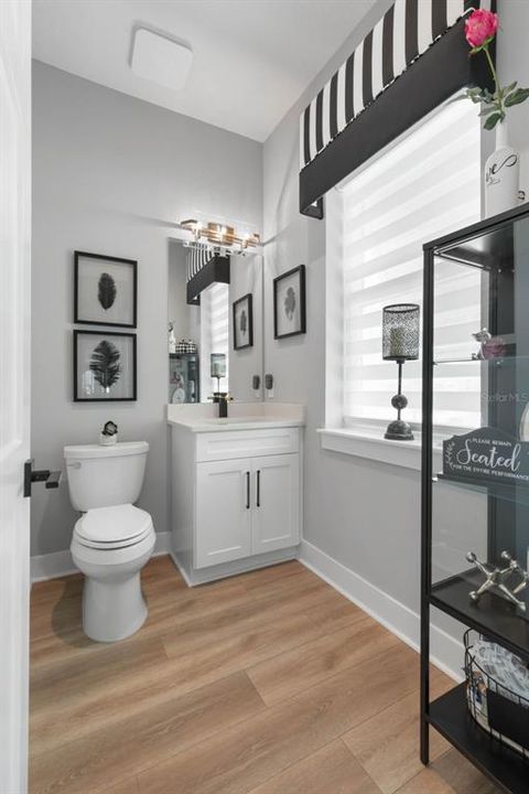 For Sale: $1,299,000 (3 beds, 2 baths, 2528 Square Feet)