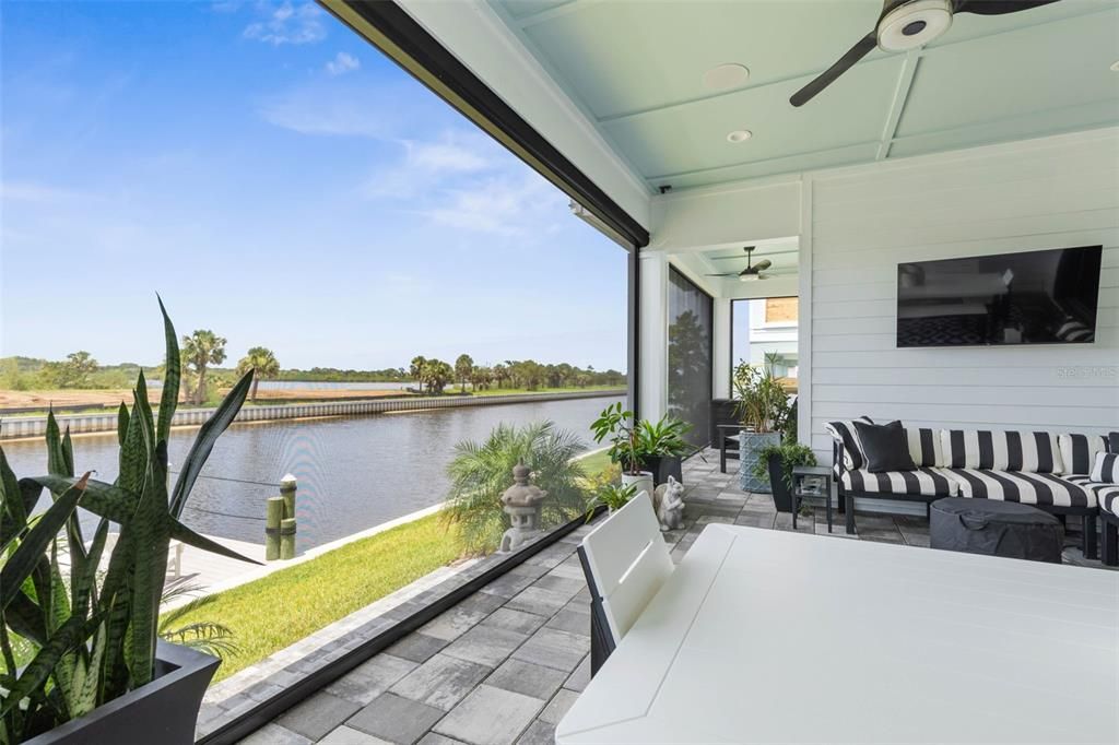 For Sale: $1,299,000 (3 beds, 2 baths, 2528 Square Feet)