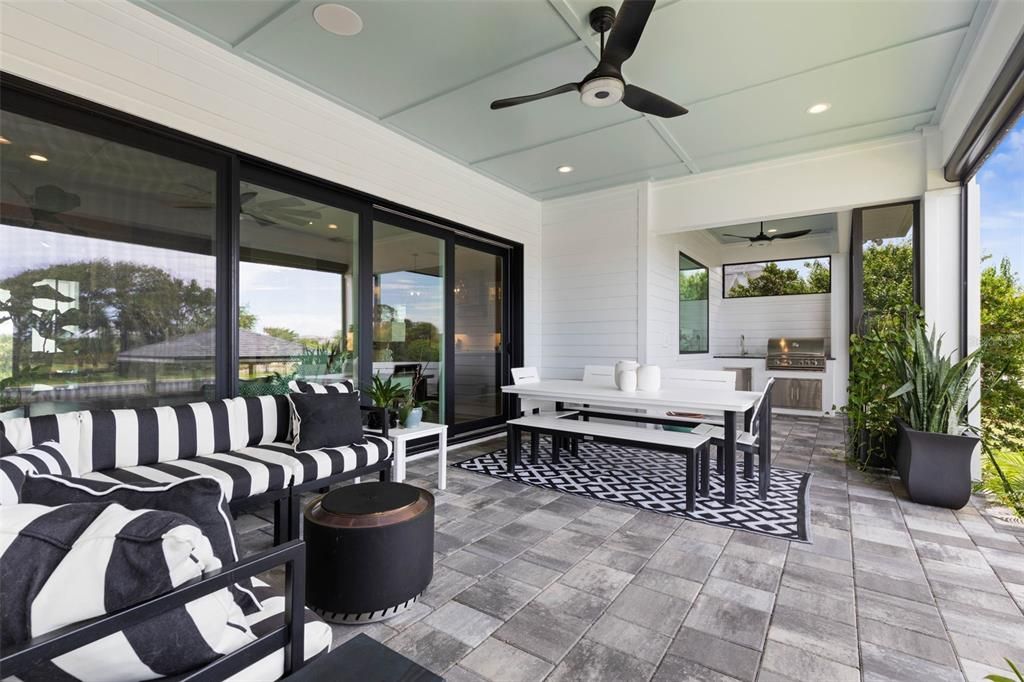 For Sale: $1,299,000 (3 beds, 2 baths, 2528 Square Feet)