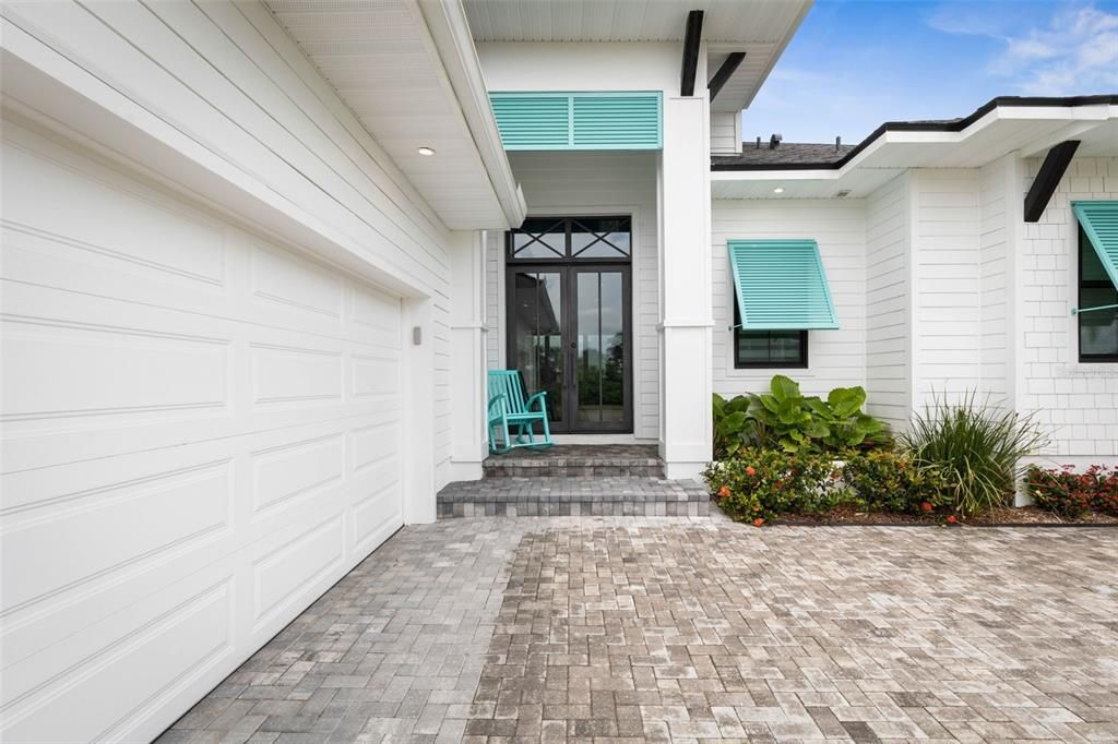 For Sale: $1,299,000 (3 beds, 2 baths, 2528 Square Feet)