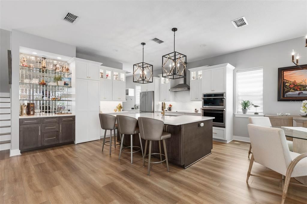 For Sale: $1,299,000 (3 beds, 2 baths, 2528 Square Feet)