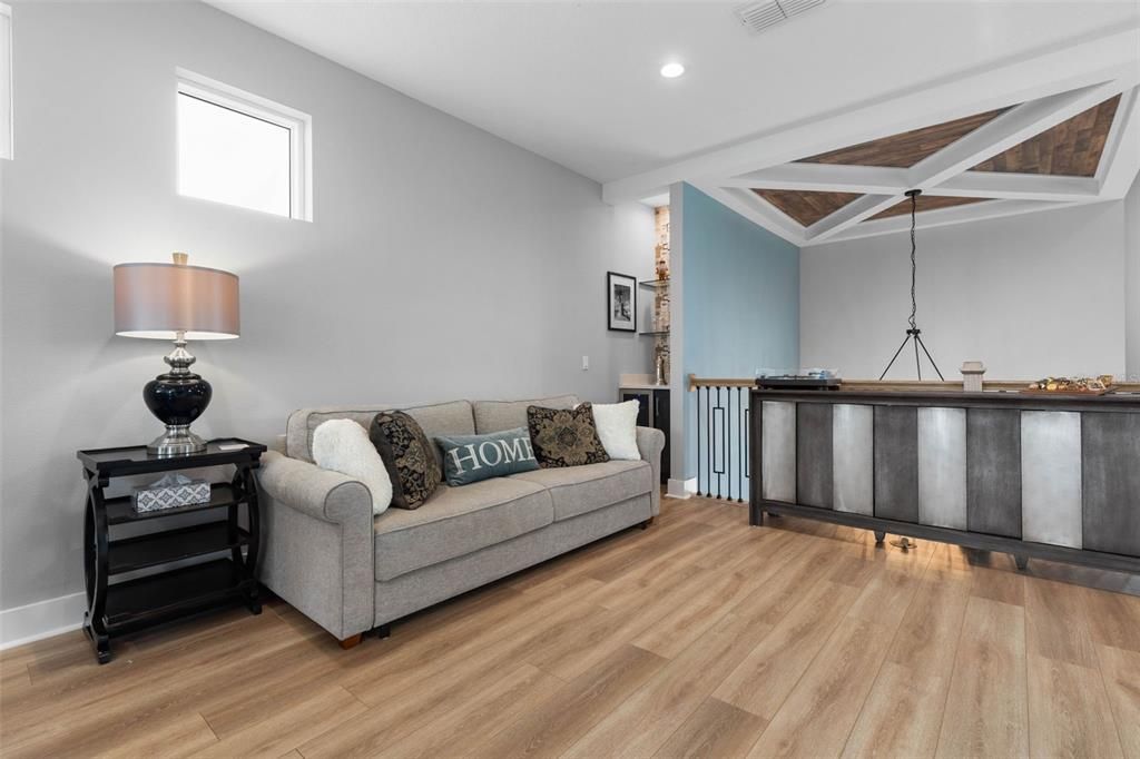 For Sale: $1,299,000 (3 beds, 2 baths, 2528 Square Feet)