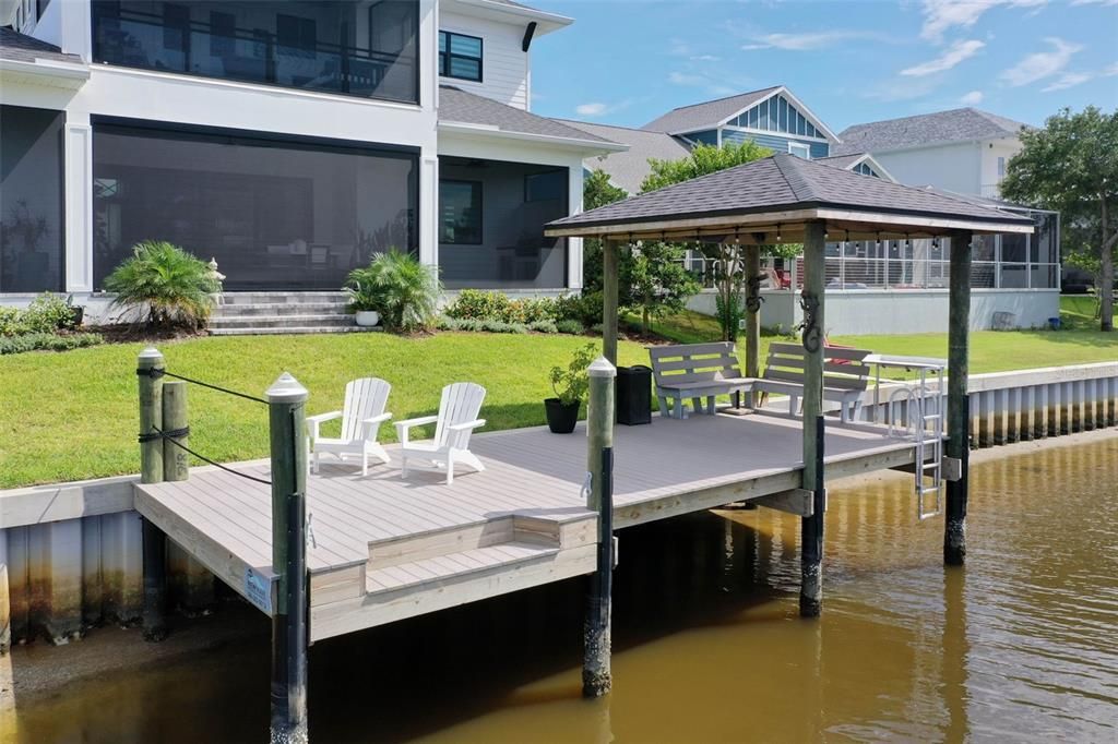 For Sale: $1,299,000 (3 beds, 2 baths, 2528 Square Feet)