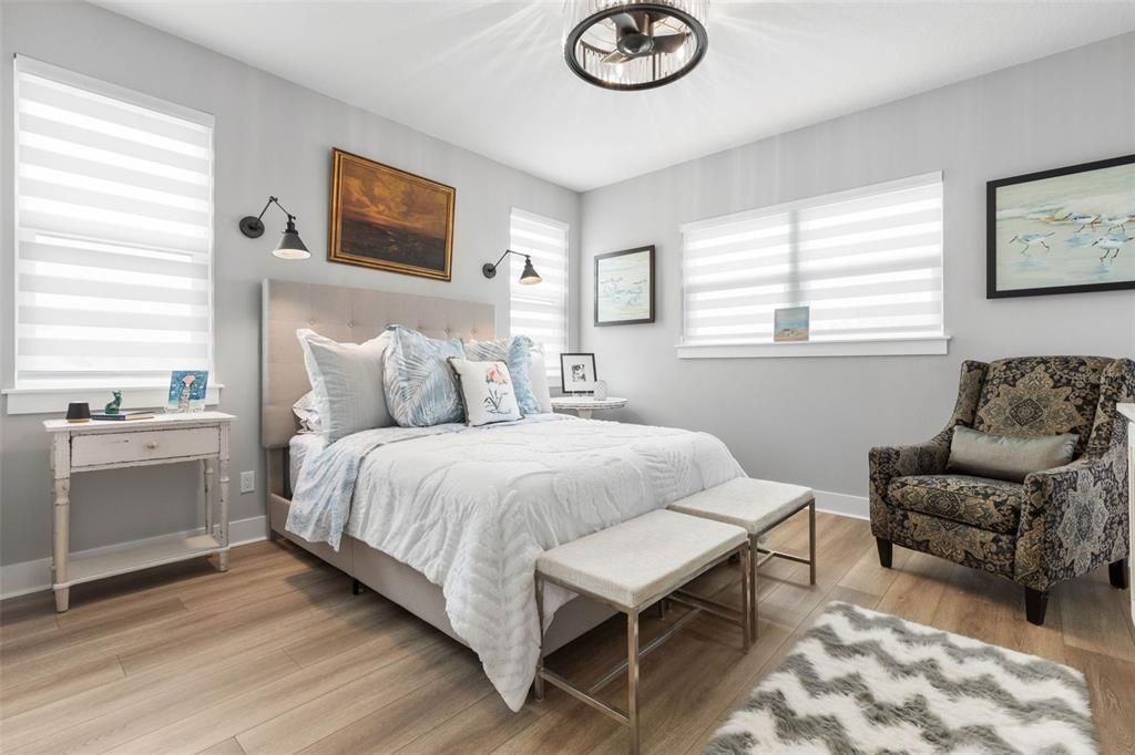 For Sale: $1,299,000 (3 beds, 2 baths, 2528 Square Feet)