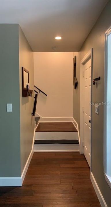 For Sale: $1,799,000 (2 beds, 2 baths, 1280 Square Feet)