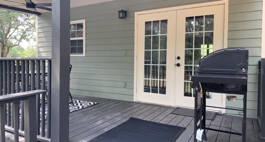 For Sale: $1,799,000 (2 beds, 2 baths, 1280 Square Feet)