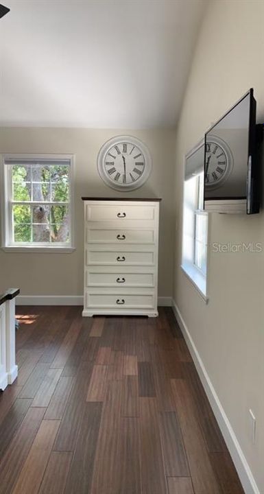 For Sale: $1,799,000 (2 beds, 2 baths, 1280 Square Feet)