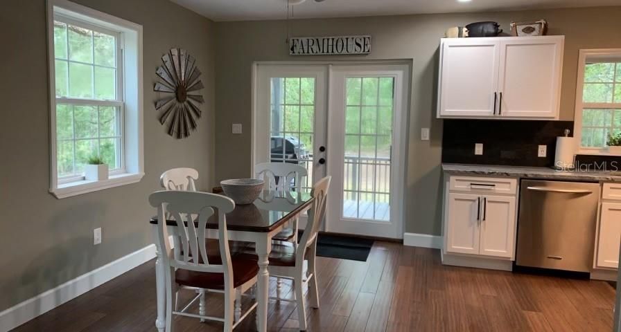 For Sale: $1,799,000 (2 beds, 2 baths, 1280 Square Feet)