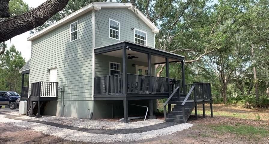 For Sale: $1,799,000 (2 beds, 2 baths, 1280 Square Feet)