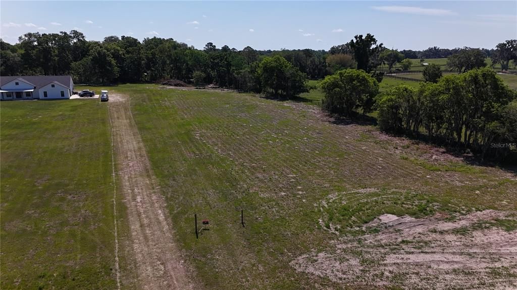 Active With Contract: $160,000 (2.50 acres)