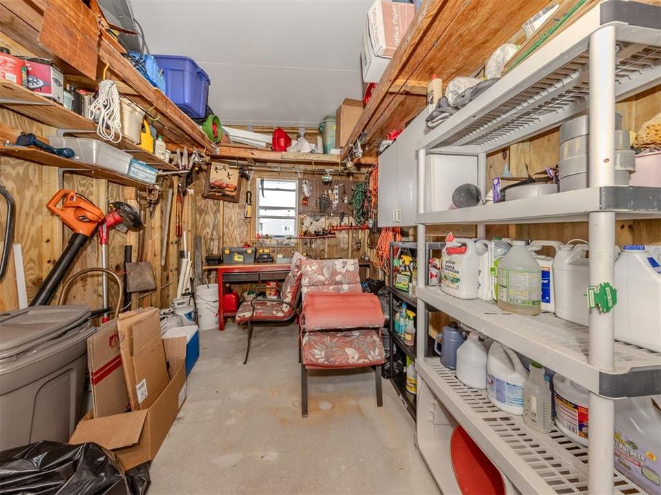 合同活跃: $239,900 (2 贝兹, 2 浴室, 1656 平方英尺)