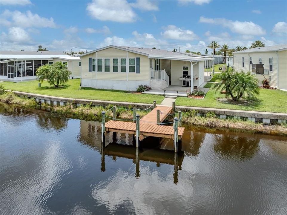 合同活跃: $239,900 (2 贝兹, 2 浴室, 1656 平方英尺)