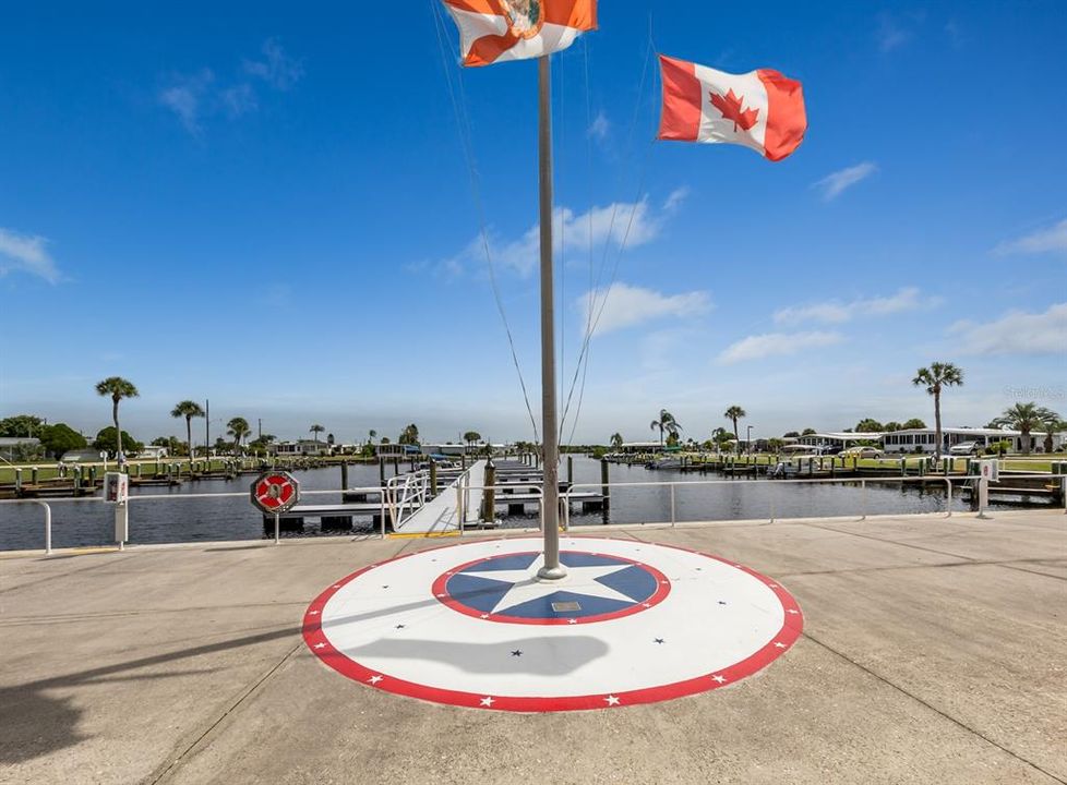 合同活跃: $239,900 (2 贝兹, 2 浴室, 1656 平方英尺)