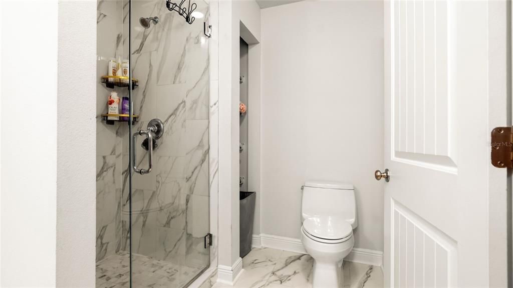 На продажу: $275,000 (3 спален, 2 ванн, 1496 Квадратных фут)