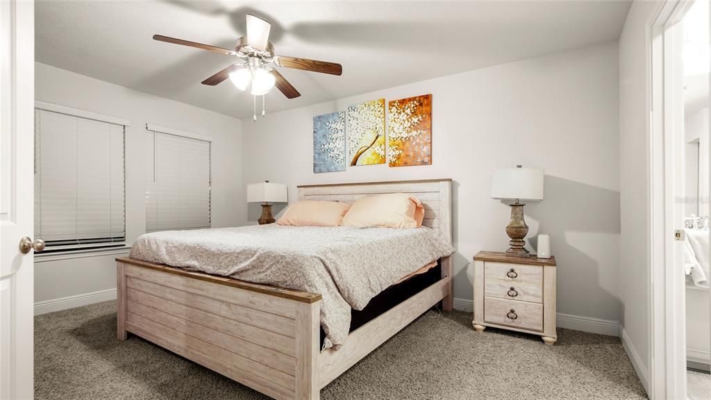 На продажу: $275,000 (3 спален, 2 ванн, 1496 Квадратных фут)