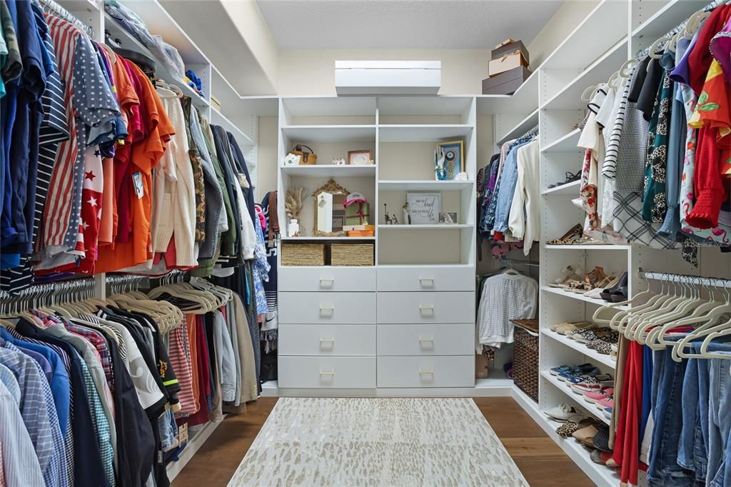 Active With Contract: $979,000 (4 beds, 3 baths, 3120 Square Feet)