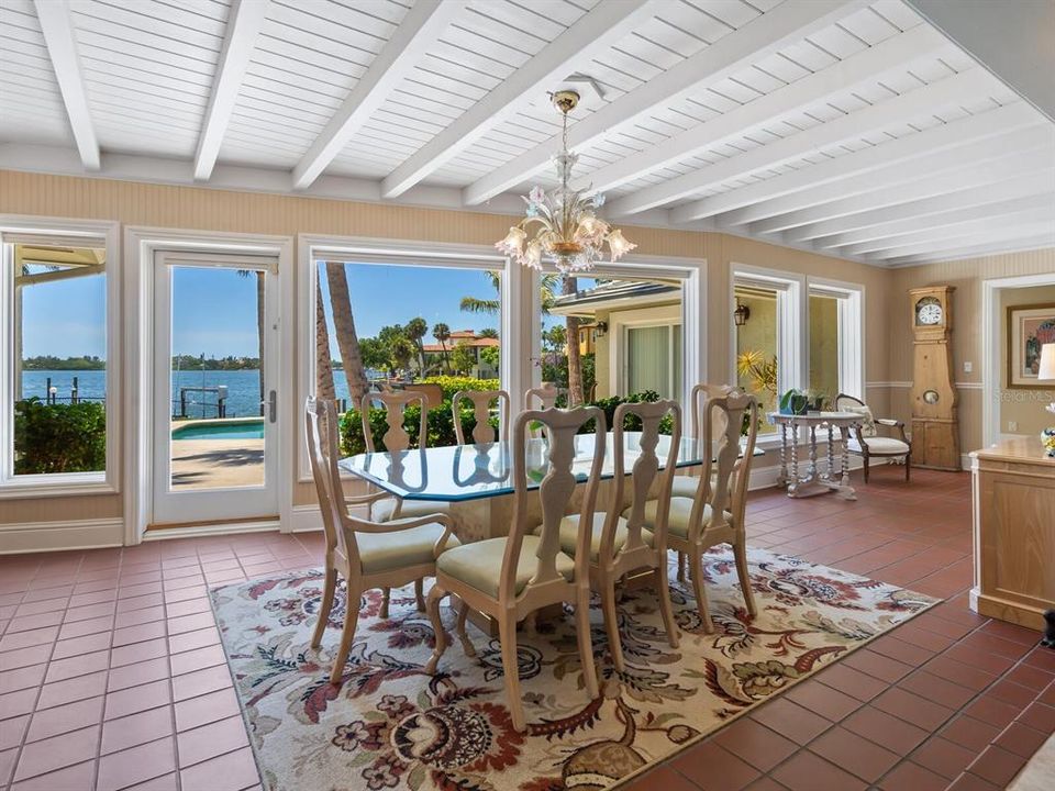 待售: $2,800,000 (4 贝兹, 3 浴室, 2748 平方英尺)