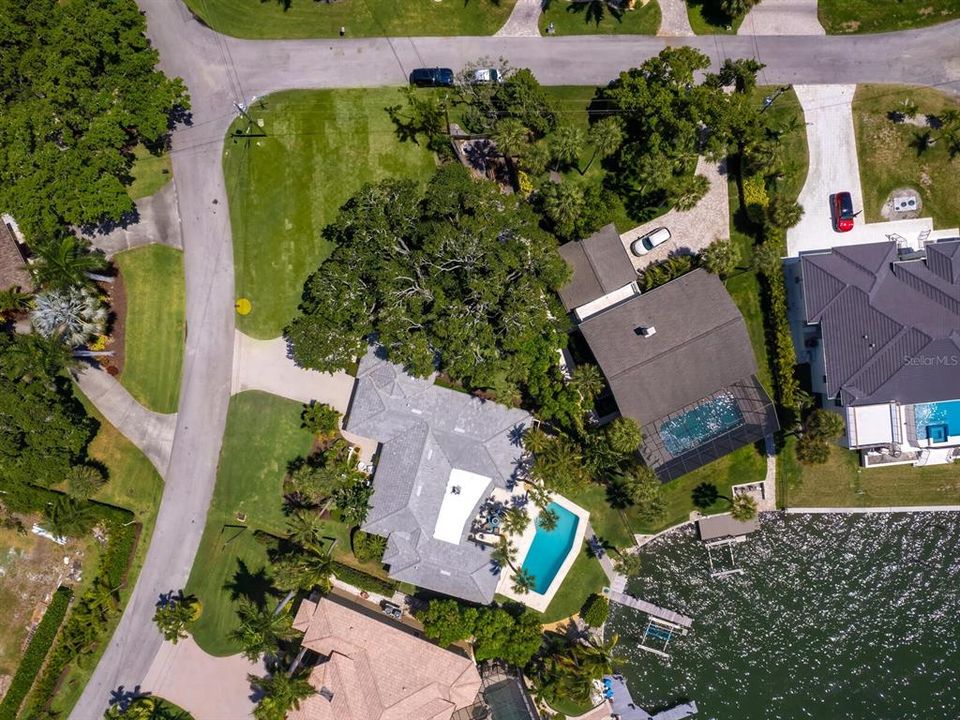 待售: $2,800,000 (4 贝兹, 3 浴室, 2748 平方英尺)