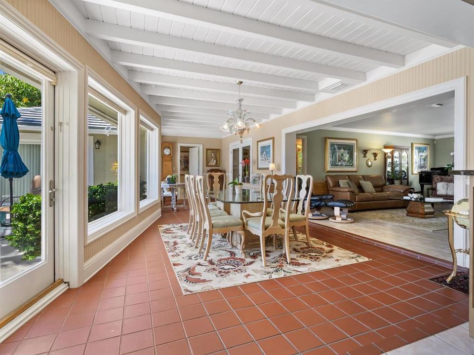 待售: $2,800,000 (4 贝兹, 3 浴室, 2748 平方英尺)