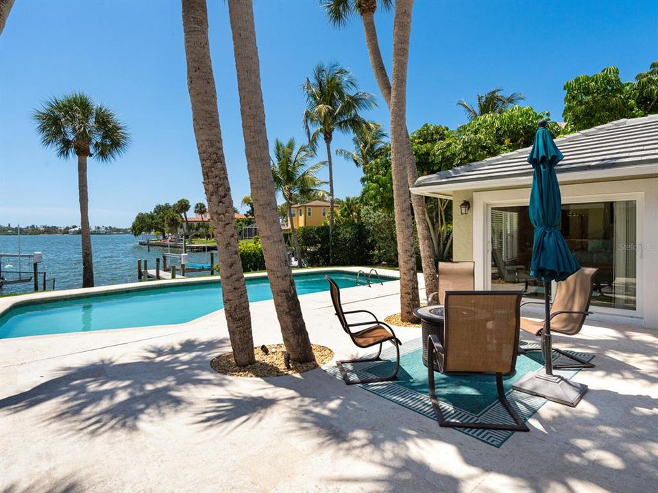 待售: $2,800,000 (4 贝兹, 3 浴室, 2748 平方英尺)