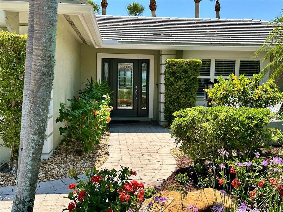 待售: $2,800,000 (4 贝兹, 3 浴室, 2748 平方英尺)