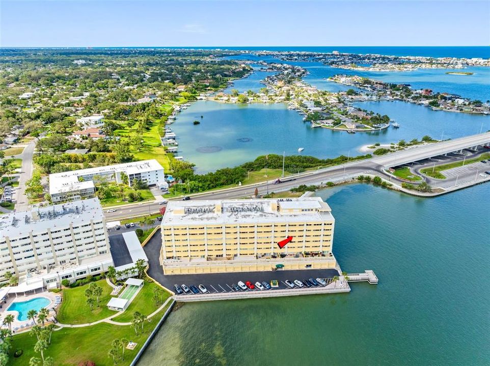 На продажу: $398,000 (2 спален, 2 ванн, 1580 Квадратных фут)