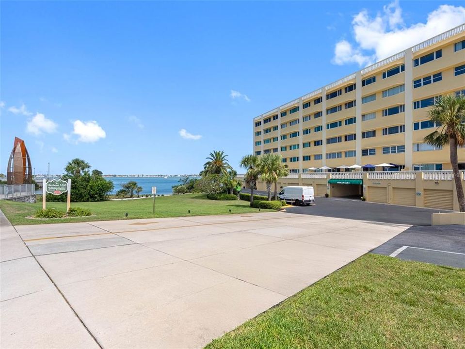 На продажу: $398,000 (2 спален, 2 ванн, 1580 Квадратных фут)