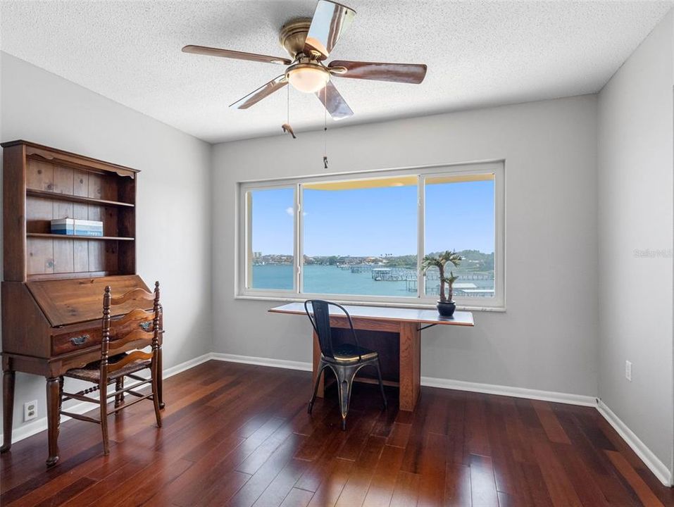 На продажу: $398,000 (2 спален, 2 ванн, 1580 Квадратных фут)