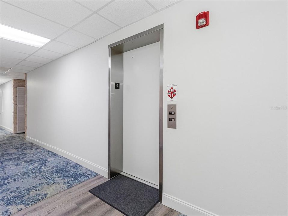 На продажу: $398,000 (2 спален, 2 ванн, 1580 Квадратных фут)